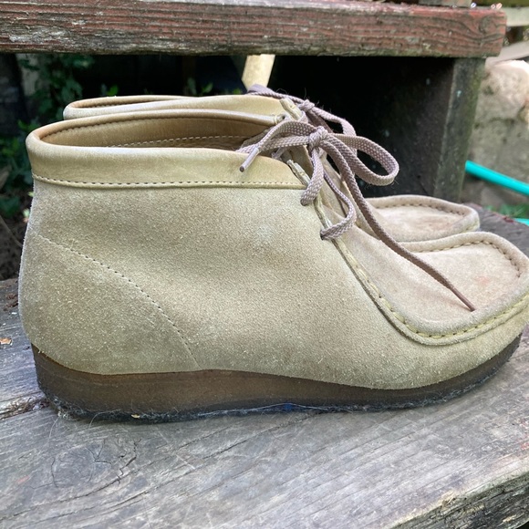 Clarks Wallabee Boots - Picture 3 of 4